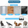 Die Grafik zeigt schwarze Vogelabwehr Spikes und vier geeignete Untergründe aus Metall Holz Beton und Kunststoff. Darunter sind Katze Vogel Eichhörnchen und Waschbär unter dem Hinweis auf einen rücksichtsvollen Schutz von Tieren dargestellt. Im Bild steht "Vielseitig einsetzbar. Geeignet für. Metall. Holz. Beton. Kunststoff. Schutz mit Rücksicht auf Tiere. Katze. Vogel. Eichhörnchen. Waschbär."